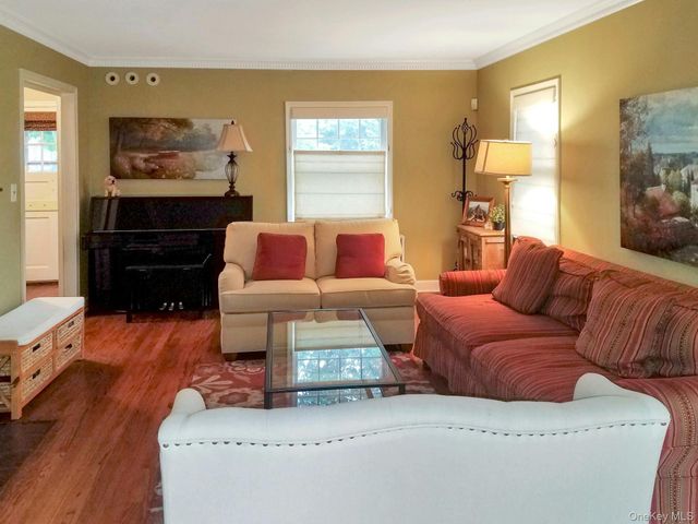 1864 Palmer Avenue, Larchmont, NY 10538
