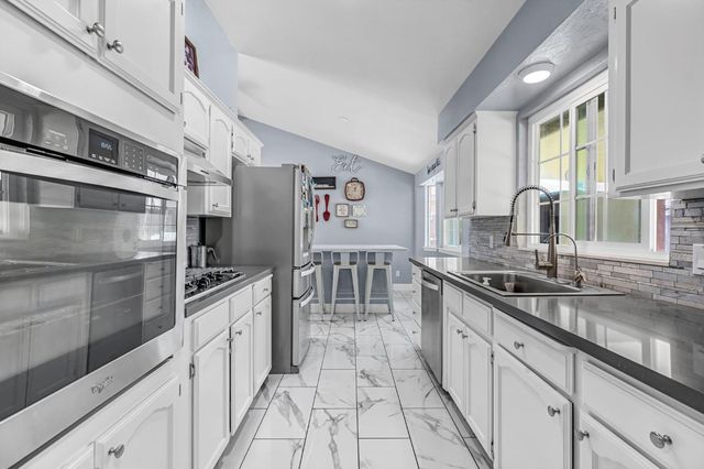 4239 W Cortland Avenue, Fresno, CA 93722