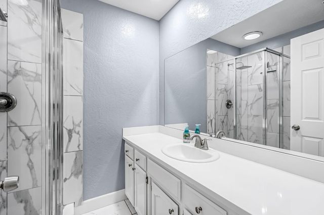 4239 W Cortland Avenue, Fresno, CA 93722