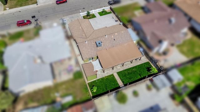 4239 W Cortland Avenue, Fresno, CA 93722