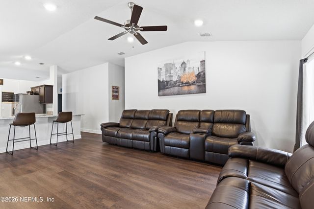 9870 OLIVIA Street, Jacksonville, FL 32219