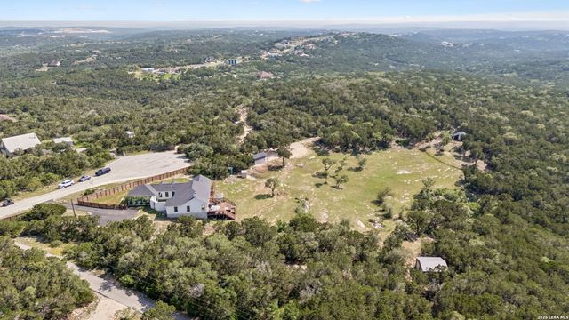 622 CR 2753, Mico, TX 78056