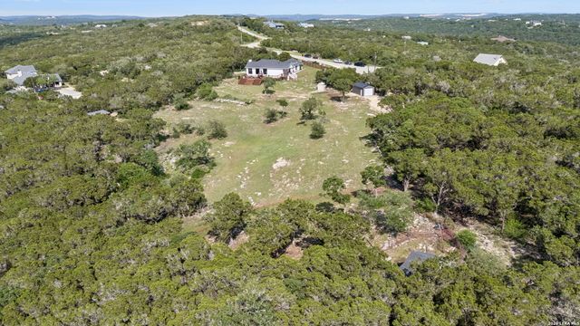 622 CR 2753, Mico, TX 78056