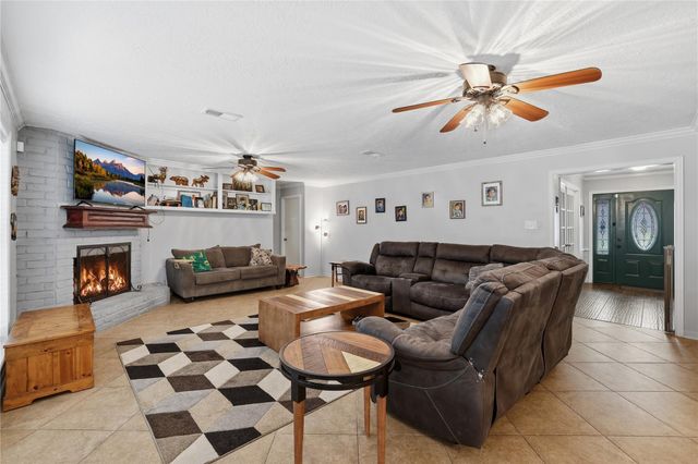 8126 Bideford Lane, Houston, TX 77070