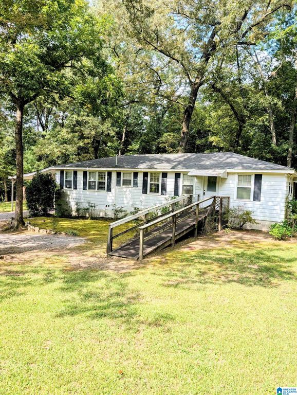 790 LESLIE LANE, Gardendale, AL 35071