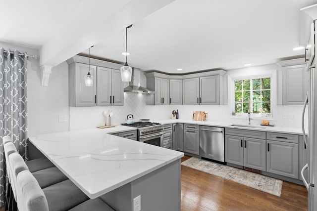 38 Dunstable Road, Westford, MA 01886