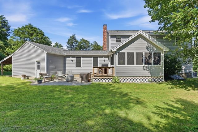 38 Dunstable Road, Westford, MA 01886