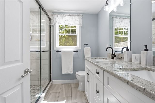 38 Dunstable Road, Westford, MA 01886
