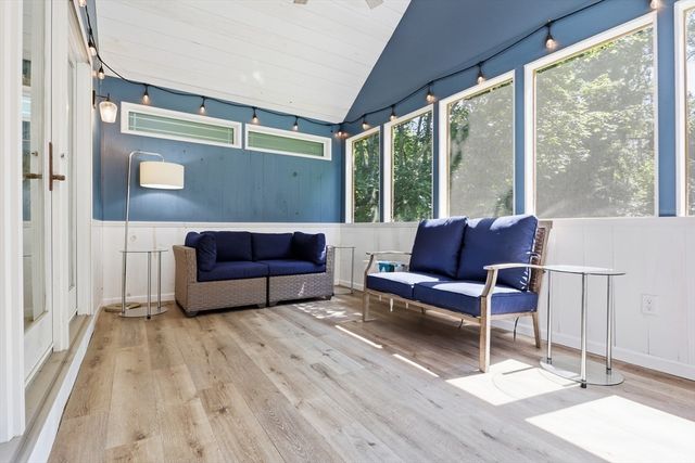 38 Dunstable Road, Westford, MA 01886
