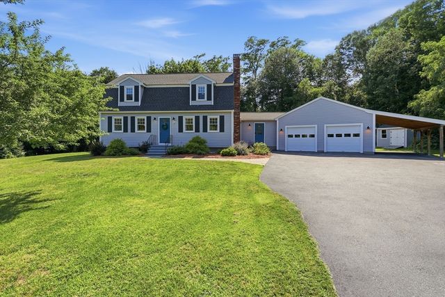 38 Dunstable Road, Westford, MA 01886