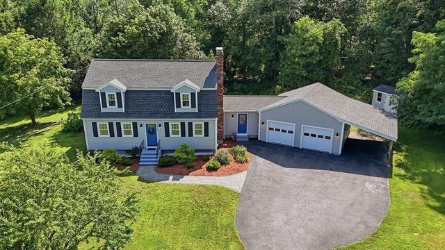 38 Dunstable Road, Westford, MA 01886