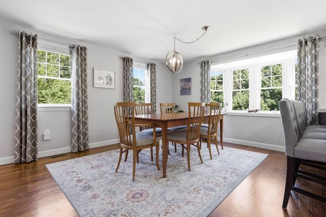 38 Dunstable Road, Westford, MA 01886