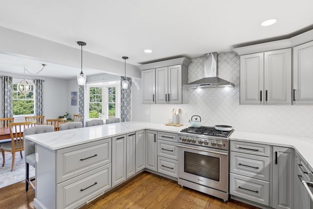 38 Dunstable Road, Westford, MA 01886