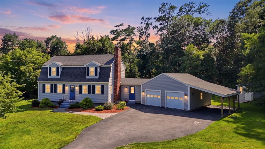 38 Dunstable Road, Westford, MA 01886