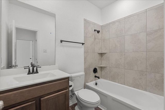 425 Ridgewood Terrace Drive, La Marque, TX 77568