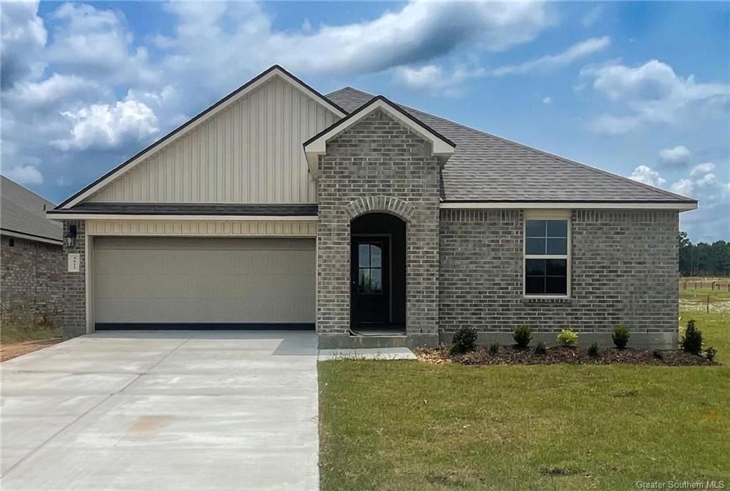 3968 W Savannah Lakes Drive, Lake Charles, LA 70607