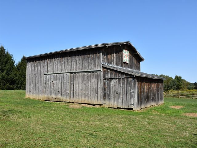 15548 BEAVER Road, Saegertown, PA 16433