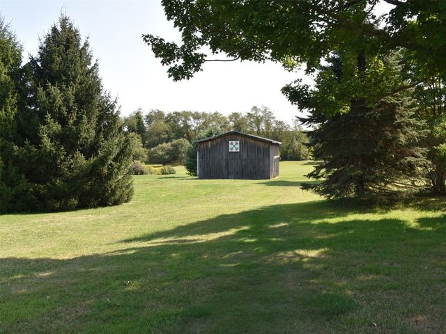 15548 BEAVER Road, Saegertown, PA 16433