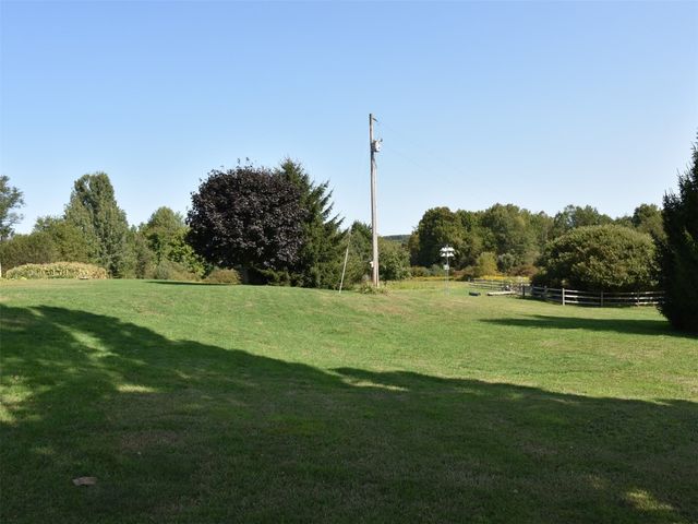 15548 BEAVER Road, Saegertown, PA 16433