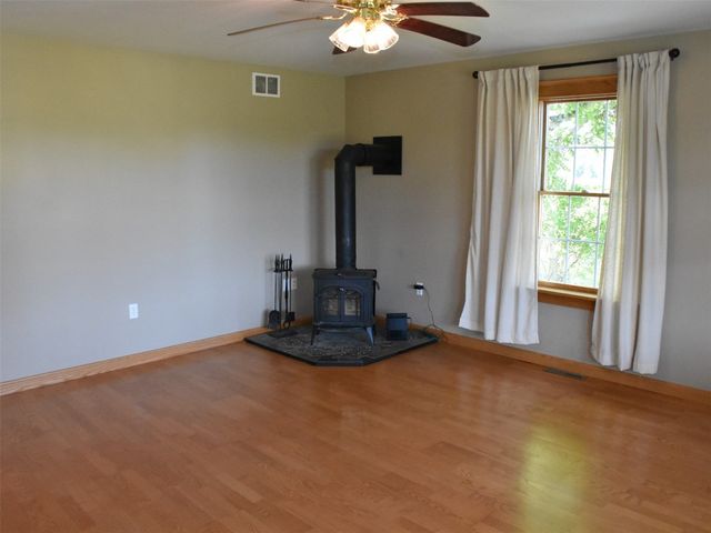 15548 BEAVER Road, Saegertown, PA 16433