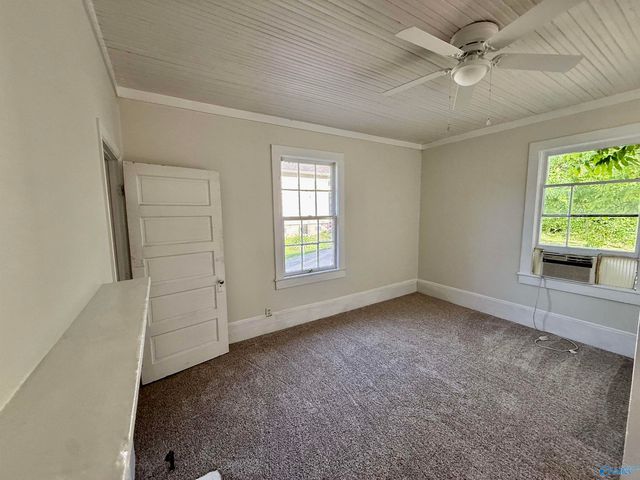 4 W Tuscaloosa Avenue, Gadsden, AL 35904
