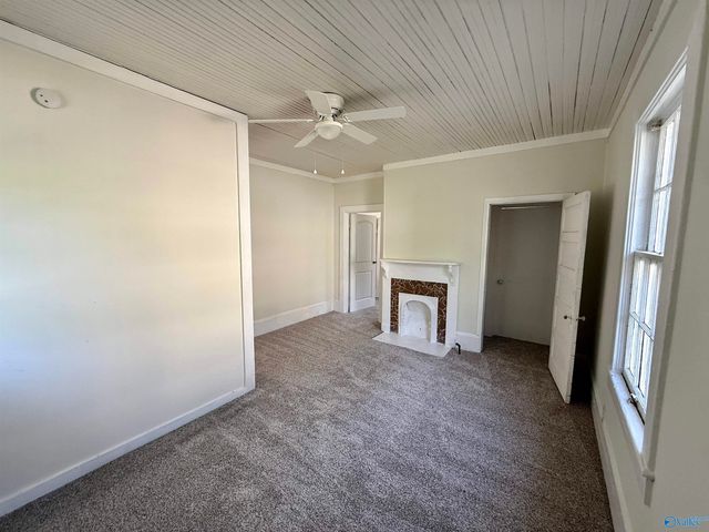 4 W Tuscaloosa Avenue, Gadsden, AL 35904