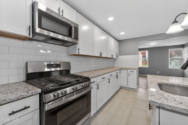 397 10th Street, Troy, NY 12180