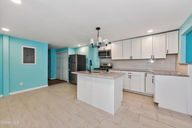 397 10th Street, Troy, NY 12180