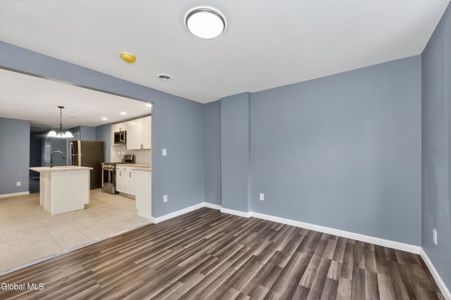 397 10th Street, Troy, NY 12180