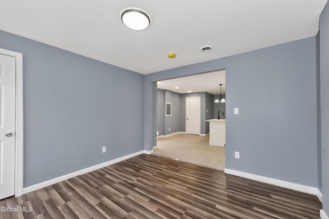 397 10th Street, Troy, NY 12180