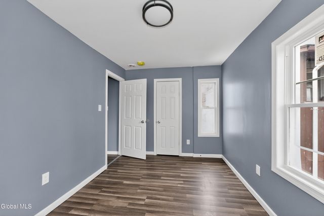 397 10th Street, Troy, NY 12180