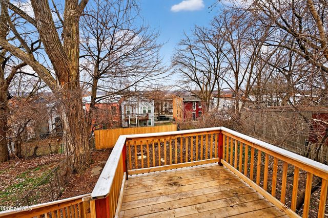 397 10th Street, Troy, NY 12180