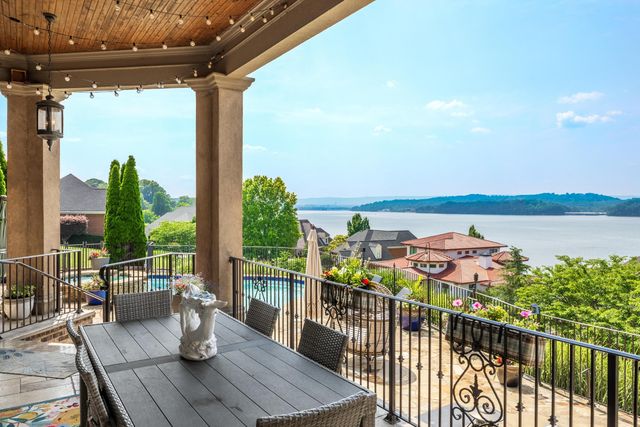 4388 Sailmaker Circle, Chattanooga, TN 37416