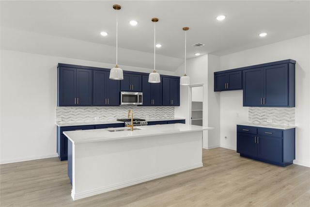 1302 Parkdale Street, Forney, TX 75126