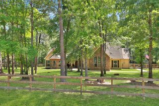 727 Bob Link Street, Magnolia, TX 77355