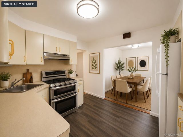 61-19 170th Street, Fresh Meadows, NY 11365