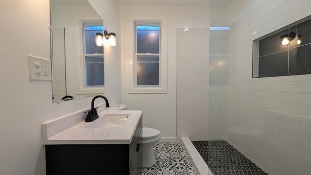 5028 W Lawrence Avenue, Chicago, IL 60630