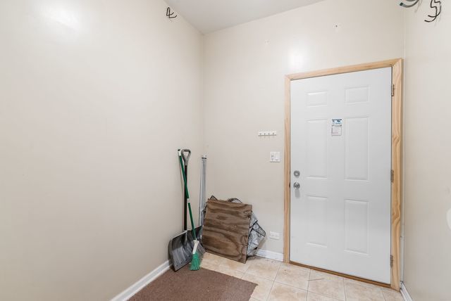 5028 W Lawrence Avenue, Chicago, IL 60630