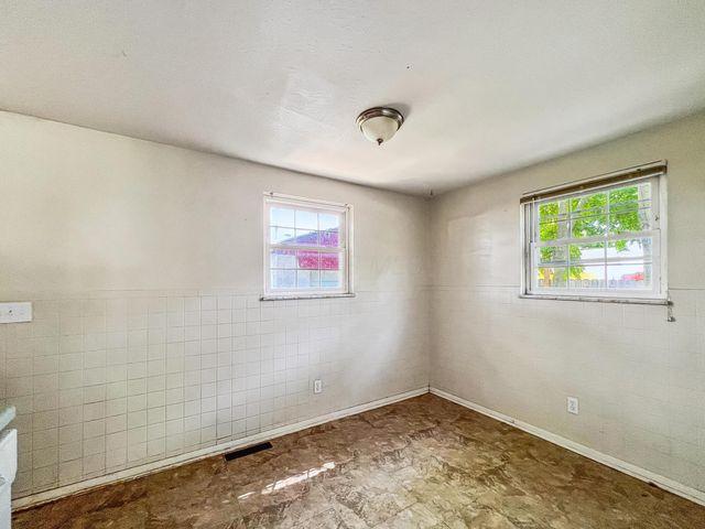 614 Fairmoor Place, Columbus, OH 43228