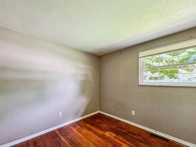 614 Fairmoor Place, Columbus, OH 43228
