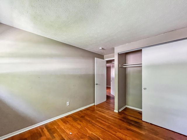 614 Fairmoor Place, Columbus, OH 43228