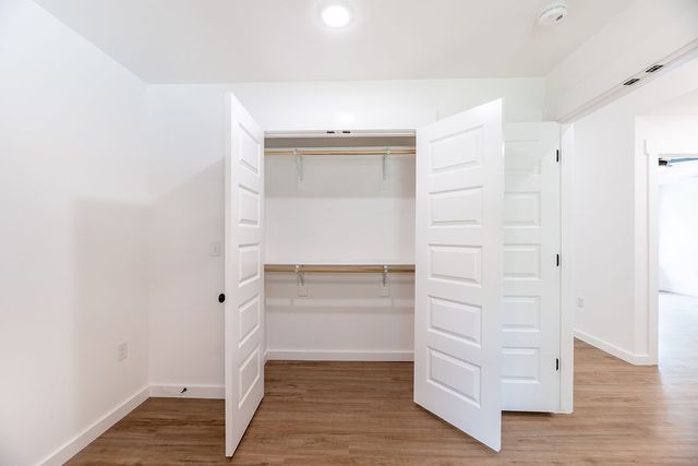 13 St Asaph Drive, Bella Vista, AR 72714