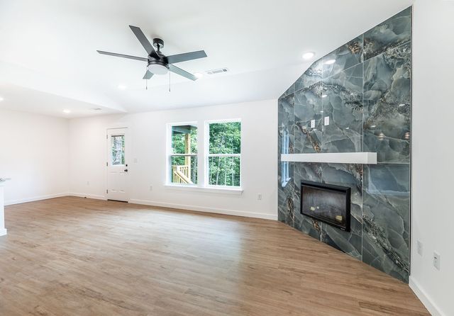 13 St Asaph Drive, Bella Vista, AR 72714