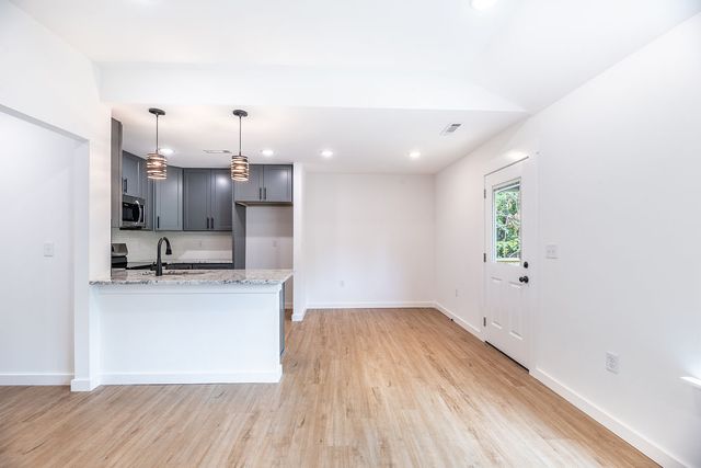 13 St Asaph Drive, Bella Vista, AR 72714