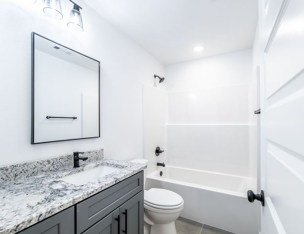 13 St Asaph Drive, Bella Vista, AR 72714