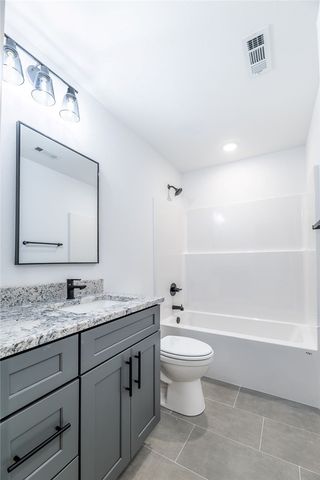 13 St Asaph Drive, Bella Vista, AR 72714