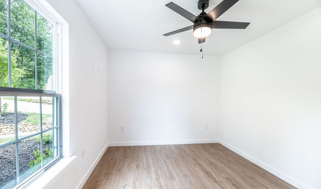 13 St Asaph Drive, Bella Vista, AR 72714