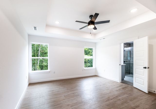 13 St Asaph Drive, Bella Vista, AR 72714