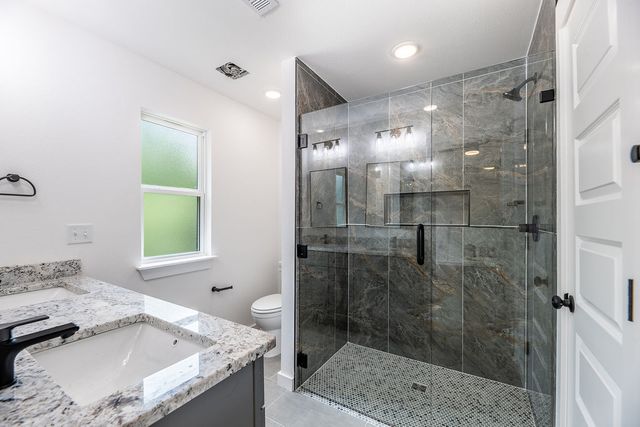 13 St Asaph Drive, Bella Vista, AR 72714