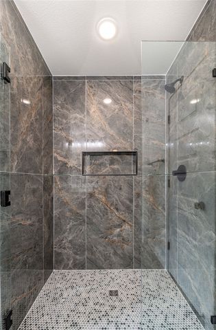 13 St Asaph Drive, Bella Vista, AR 72714